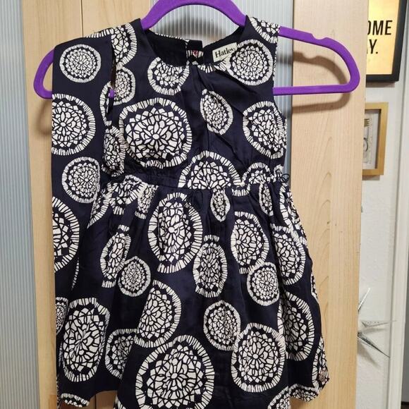 Navy Blue & White Patterned Sleeveless Dress Size Girl's 2 Hatley Brand - Picture 1 of 4